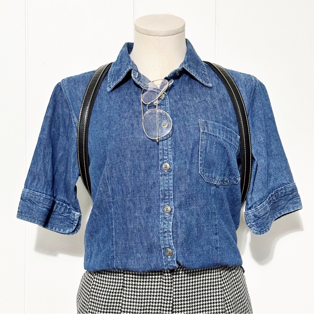 90s Short Sleeve Denim Button Front Top | Vintage - Picture 2 of 9
